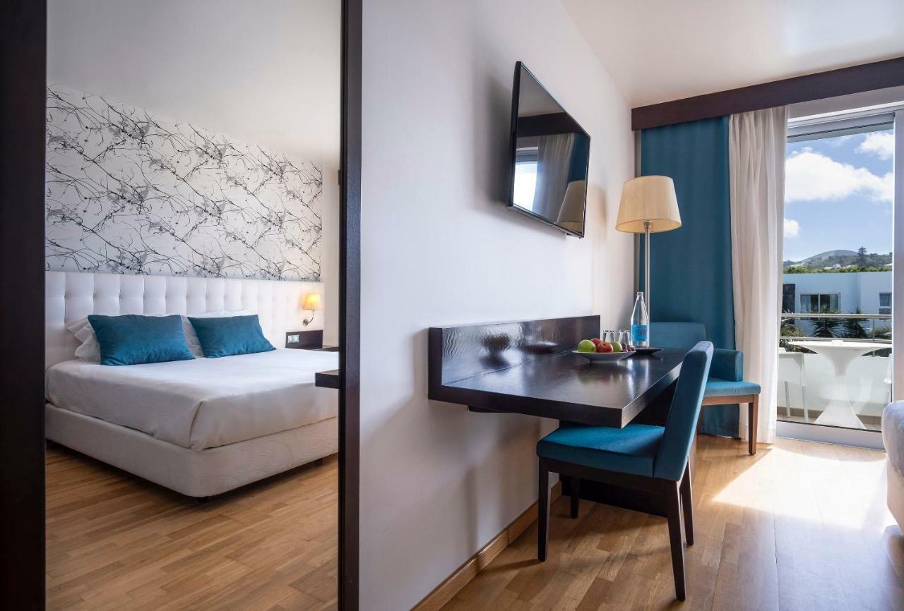 Hotel Vale Do Navio 4*